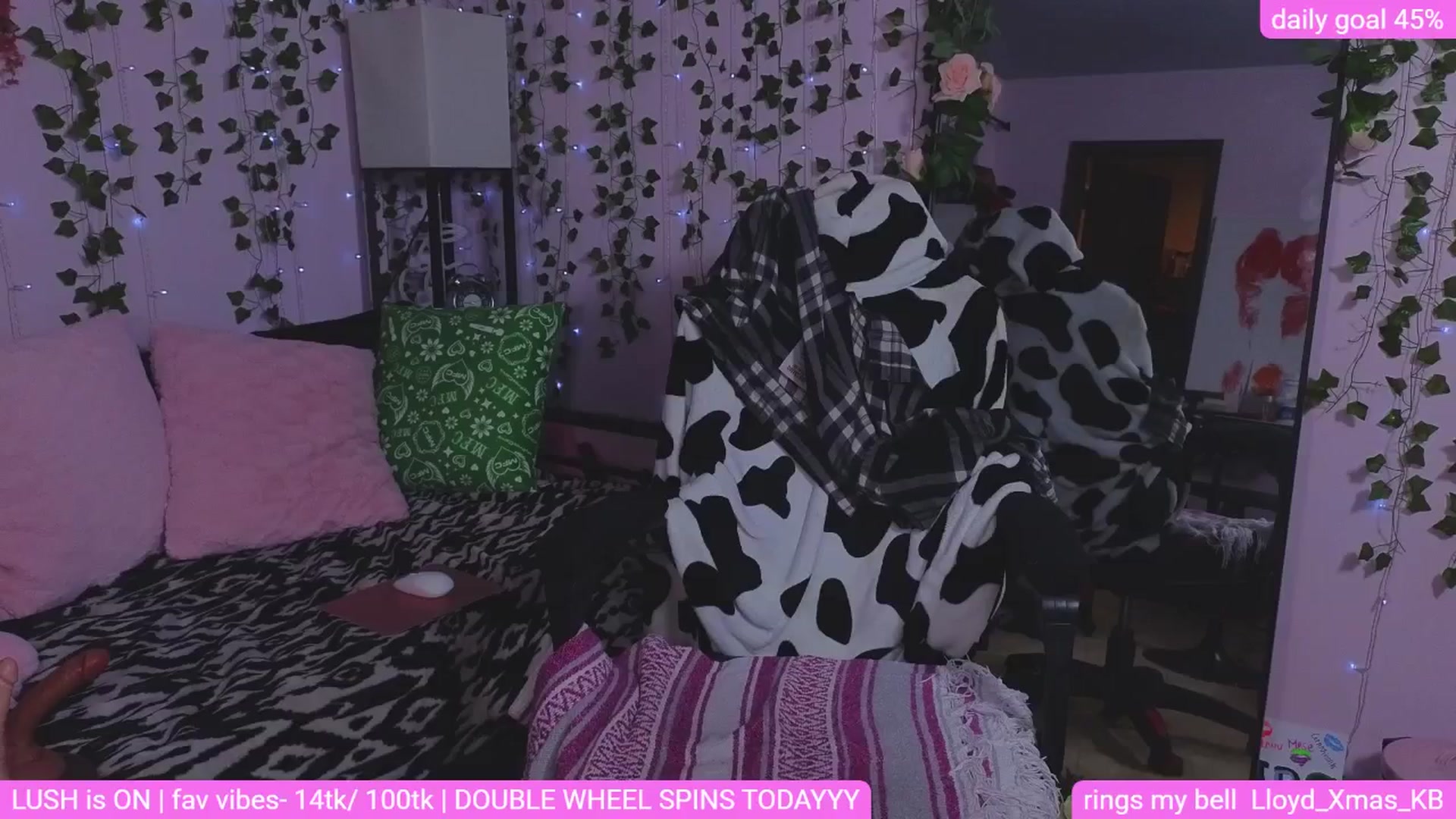 Gallery image thumbnail from naughtybella_'s myfreecams stream on, 03/21/2026, 02:27 image 1 of 20