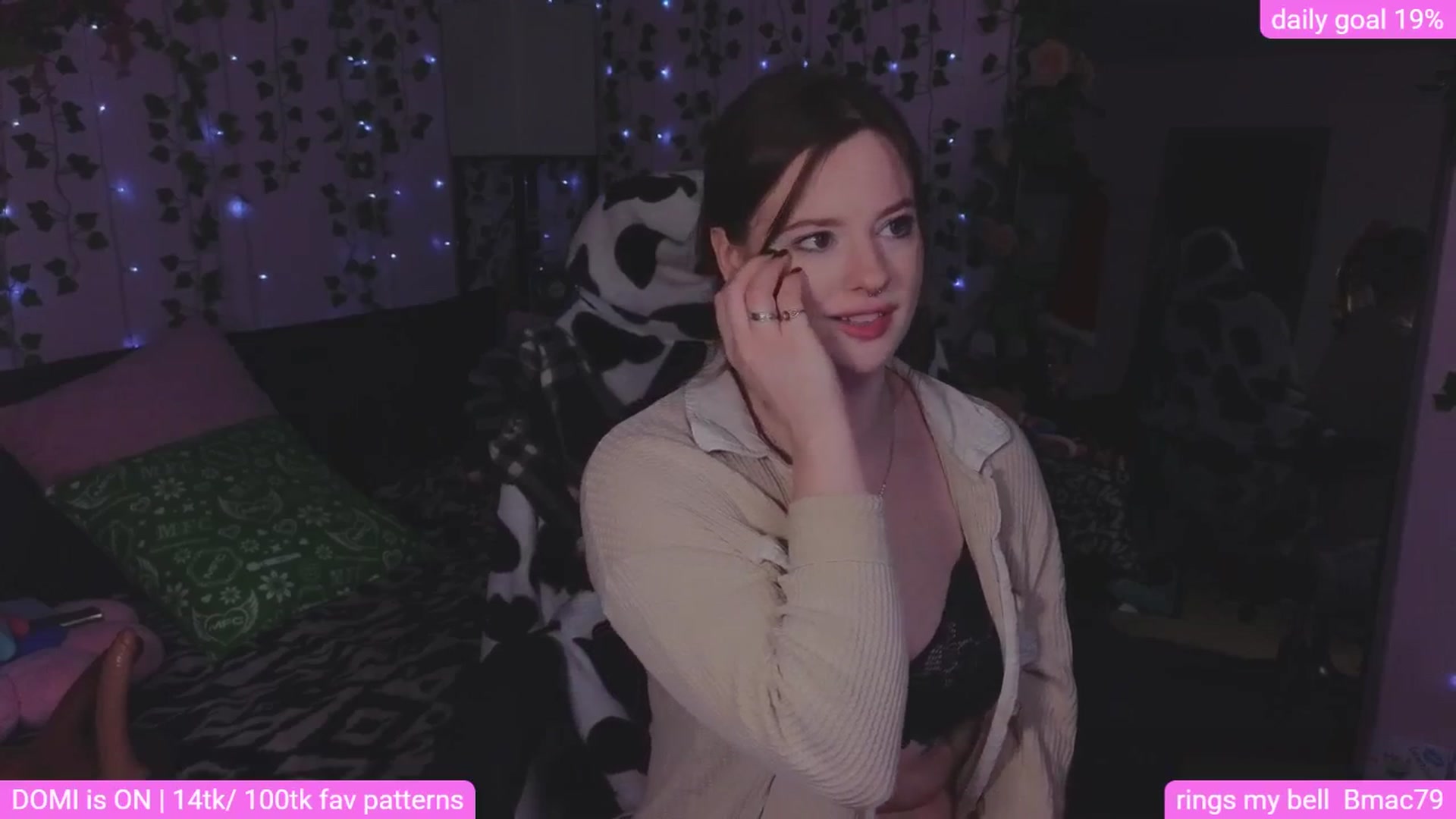 Gallery image thumbnail from naughtybella_'s myfreecams stream on, 03/28/2026, 01:18 image 6 of 20