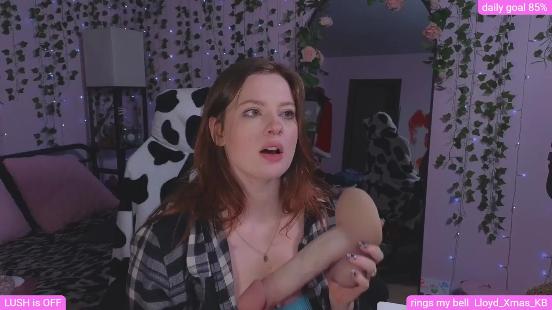 Gallery image thumbnail from naughtybella_'s myfreecams stream on, 04/09/2026, 03:56 image 17 of 20