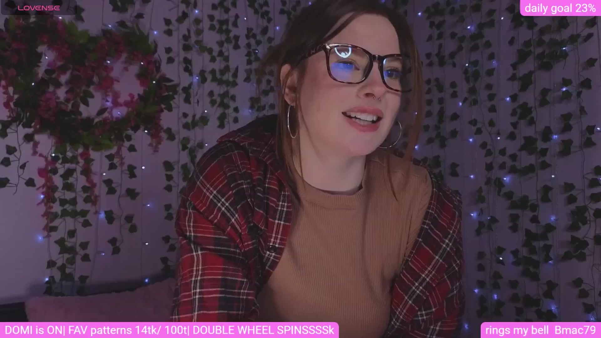 Gallery image thumbnail from naughtybella_'s myfreecams stream on, 04/14/2026, 04:07 image 4 of 20