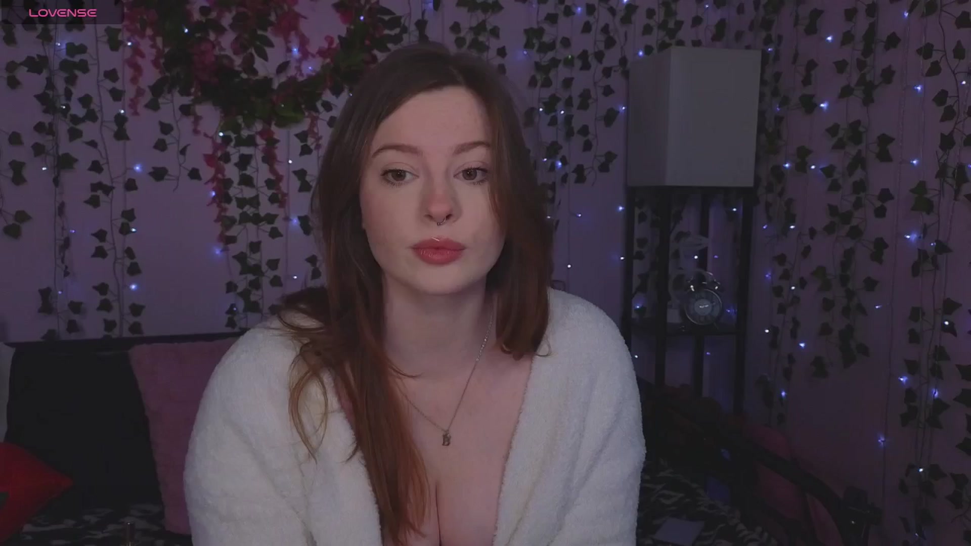 Gallery image thumbnail from naughtybella_'s myfreecams stream on, 04/16/2026, 03:42 image 2 of 20