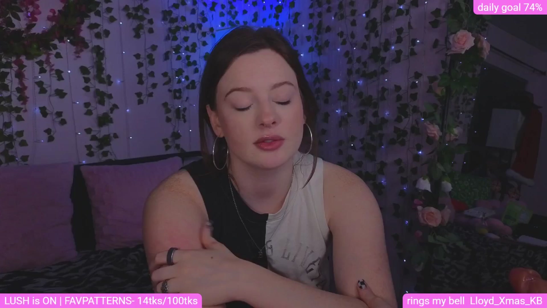 Gallery image thumbnail from naughtybella_'s myfreecams stream on, 04/22/2026, 03:32 image 20 of 20