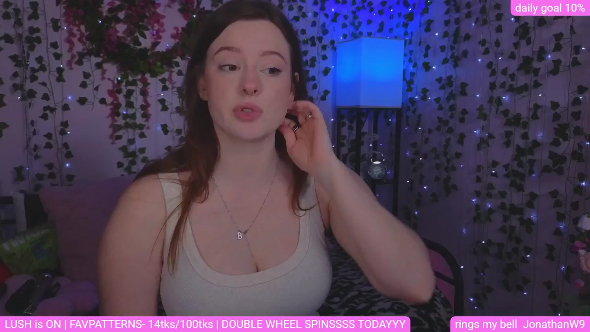 Gallery image thumbnail from naughtybella_'s myfreecams stream on, 04/23/2026, 24:57 image 19 of 20
