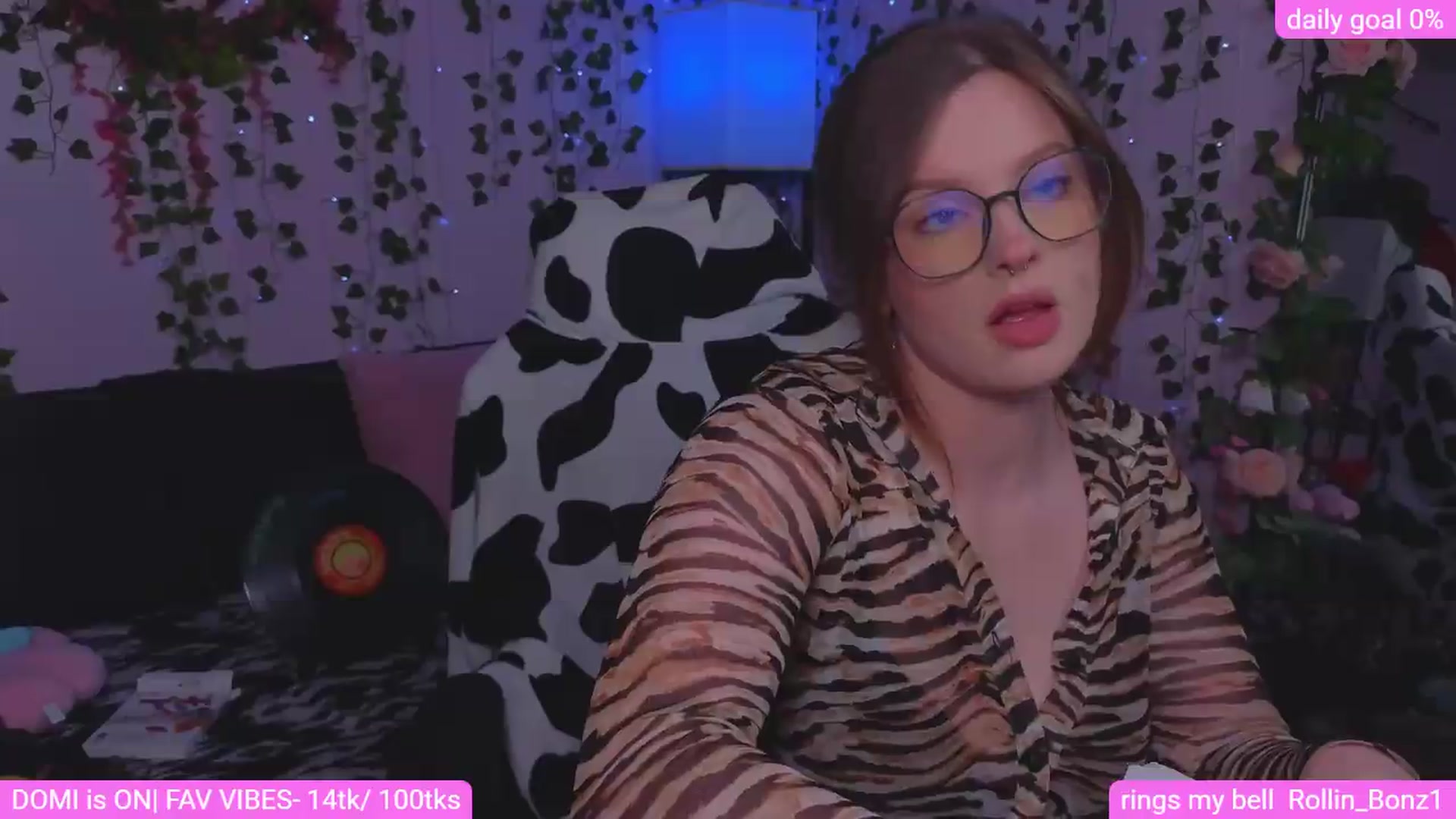 Gallery image thumbnail from naughtybella_'s myfreecams stream on, 06/04/2026, 01:01 image 15 of 20