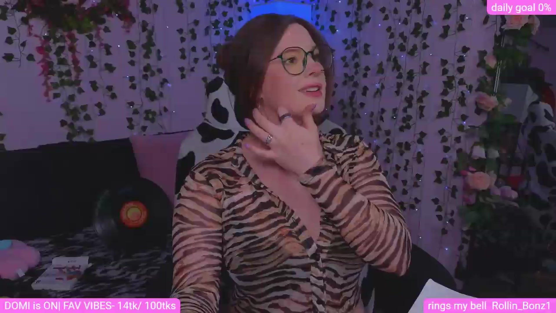 Gallery image thumbnail from naughtybella_'s myfreecams stream on, 06/04/2026, 01:01 image 16 of 20