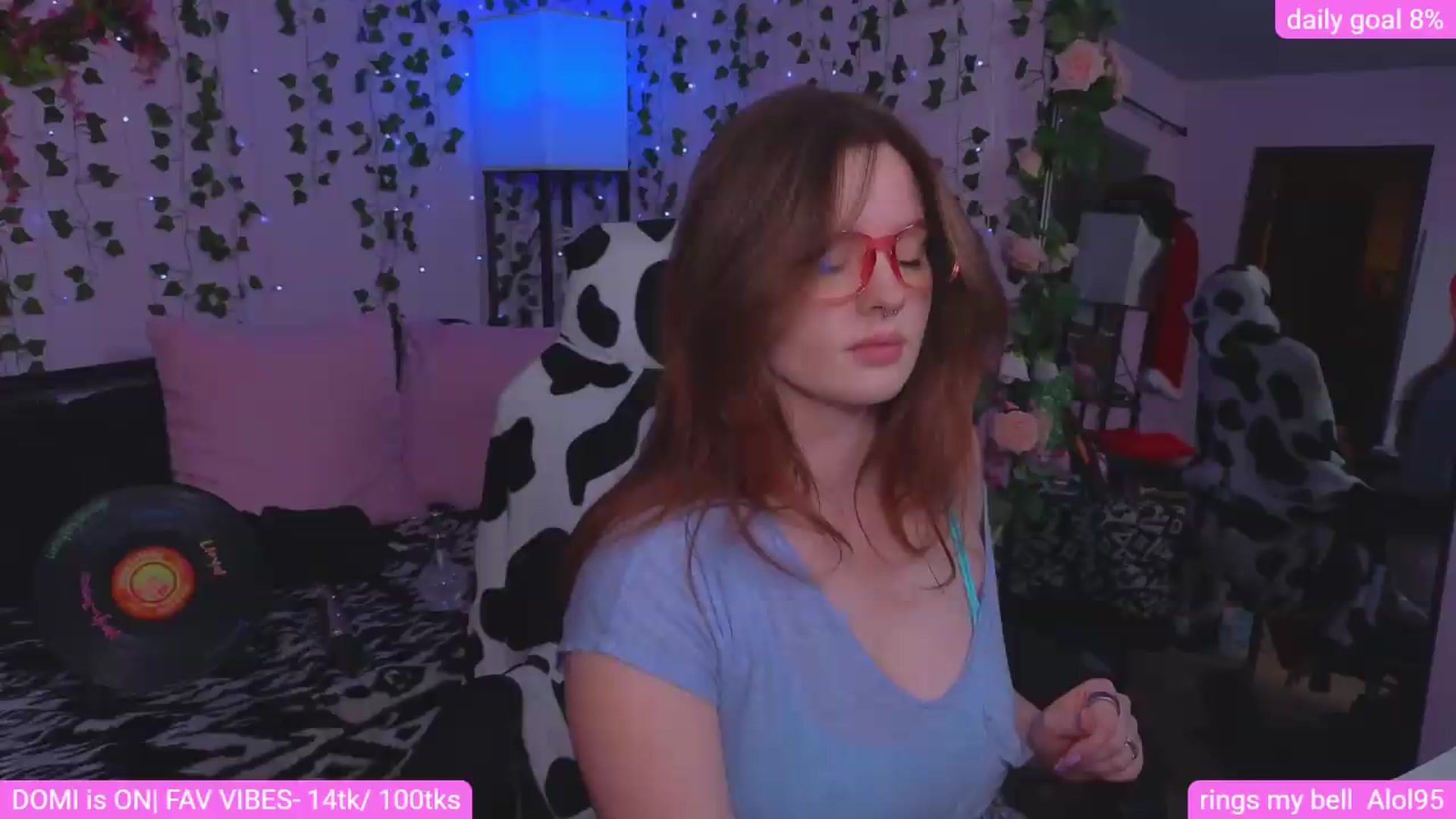 Gallery image thumbnail from naughtybella_'s myfreecams stream on, 06/05/2026, 23:44 image 15 of 20