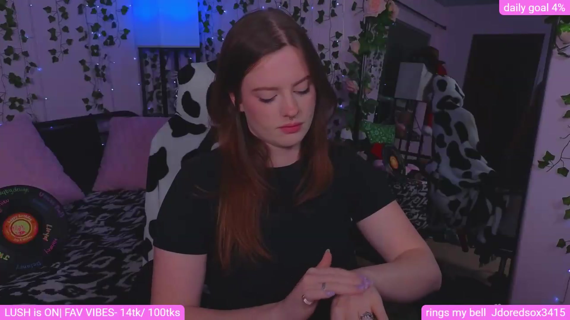 Gallery image thumbnail from naughtybella_'s myfreecams stream on, 06/10/2026, 03:04 image 4 of 20