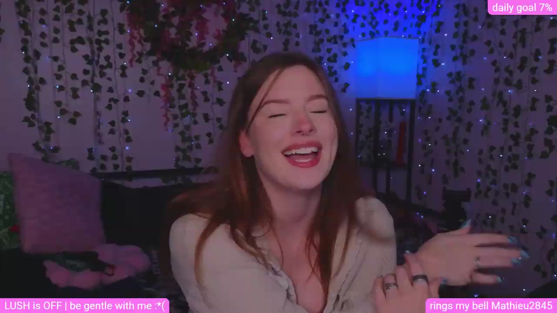 Gallery image thumbnail from naughtybella_'s myfreecams stream on, 07/11/2026, 03:18 image 3 of 20