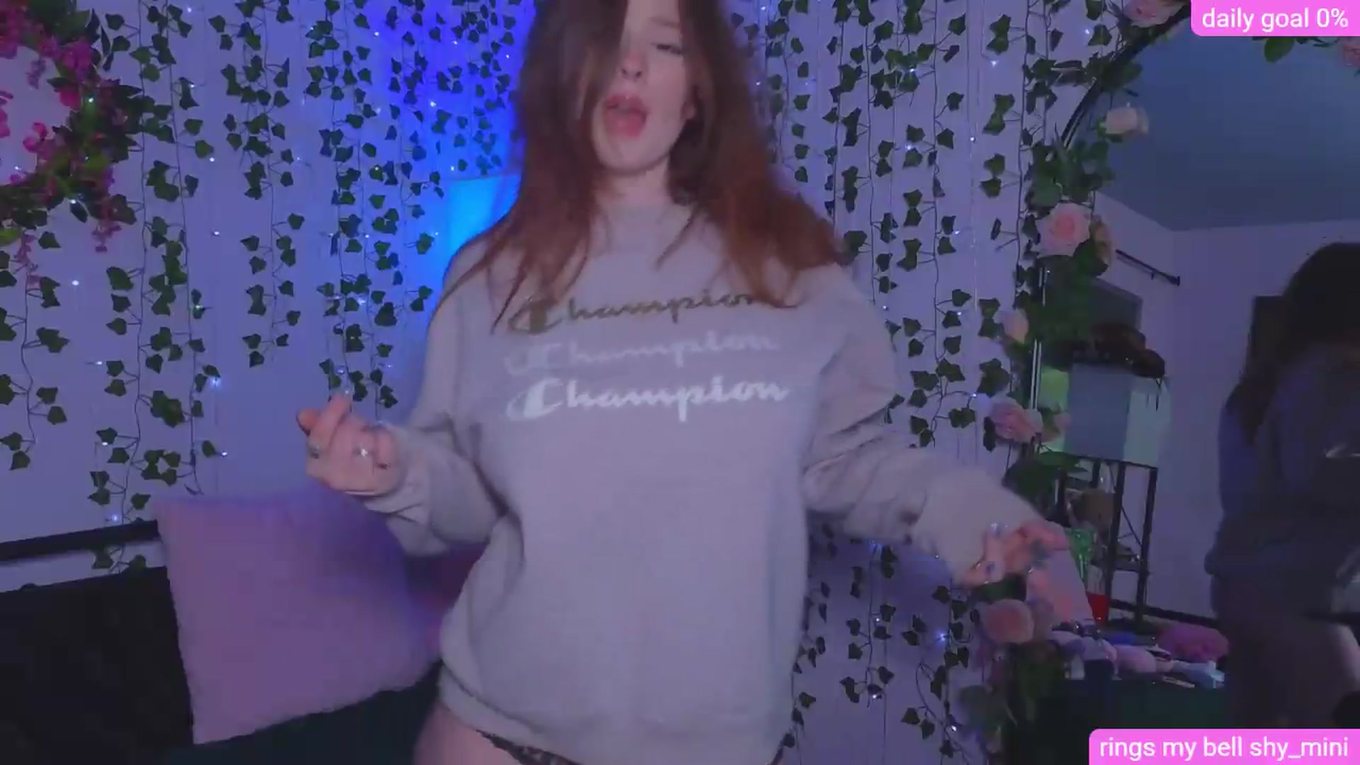 Gallery image thumbnail from naughtybella_'s myfreecams stream on, 08/07/2026, 23:16 image 6 of 20