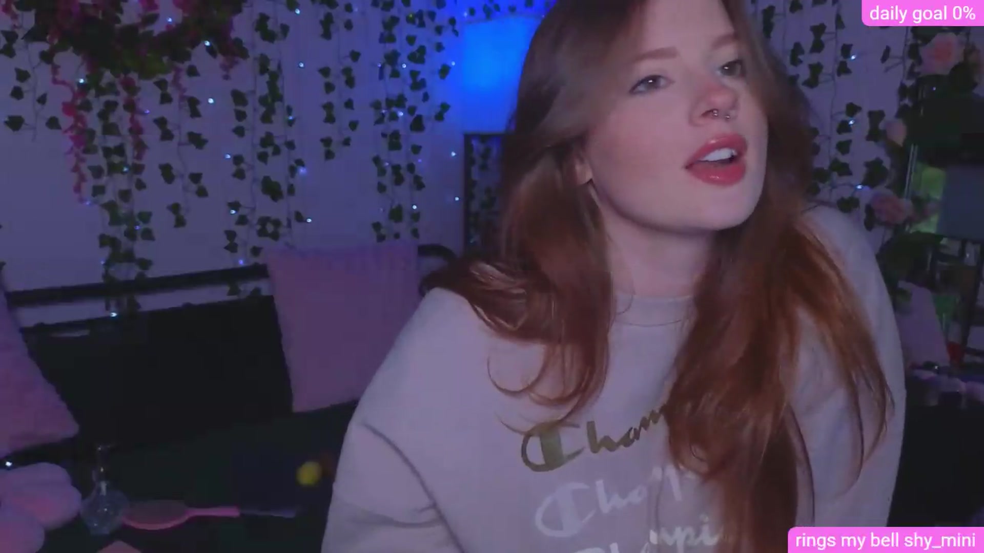 Gallery image thumbnail from naughtybella_'s myfreecams stream on, 08/07/2026, 23:16 image 3 of 20