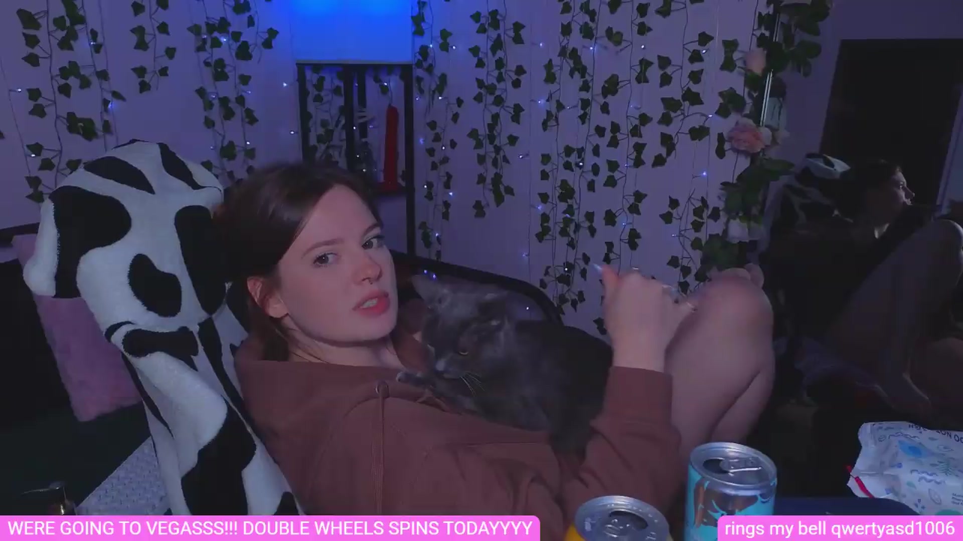 Gallery image thumbnail from naughtybella_'s myfreecams stream on, 08/10/2026, 01:32 image 19 of 20