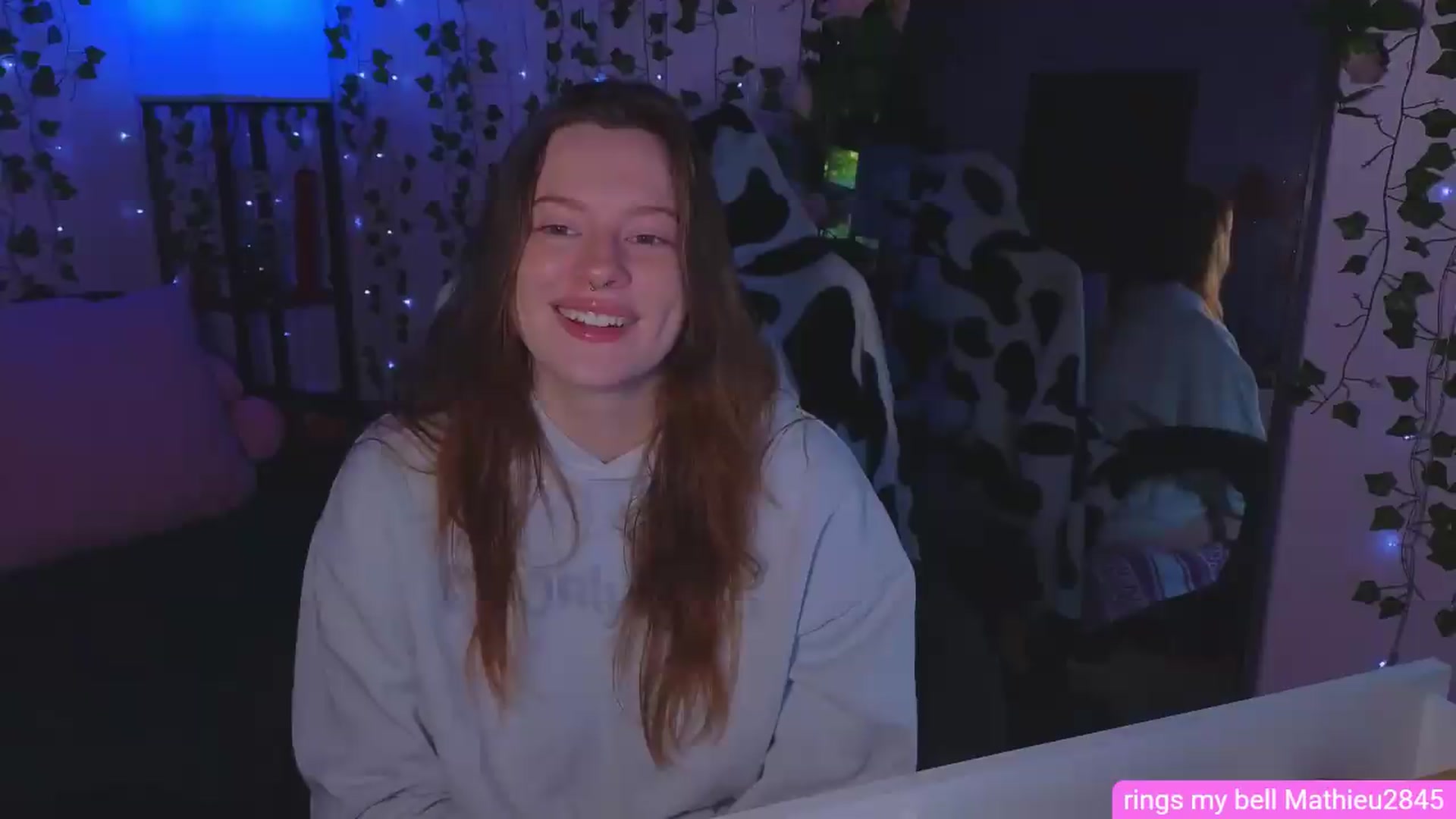Gallery image thumbnail from naughtybella_'s myfreecams stream on, 08/18/2026, 24:00 image 18 of 20