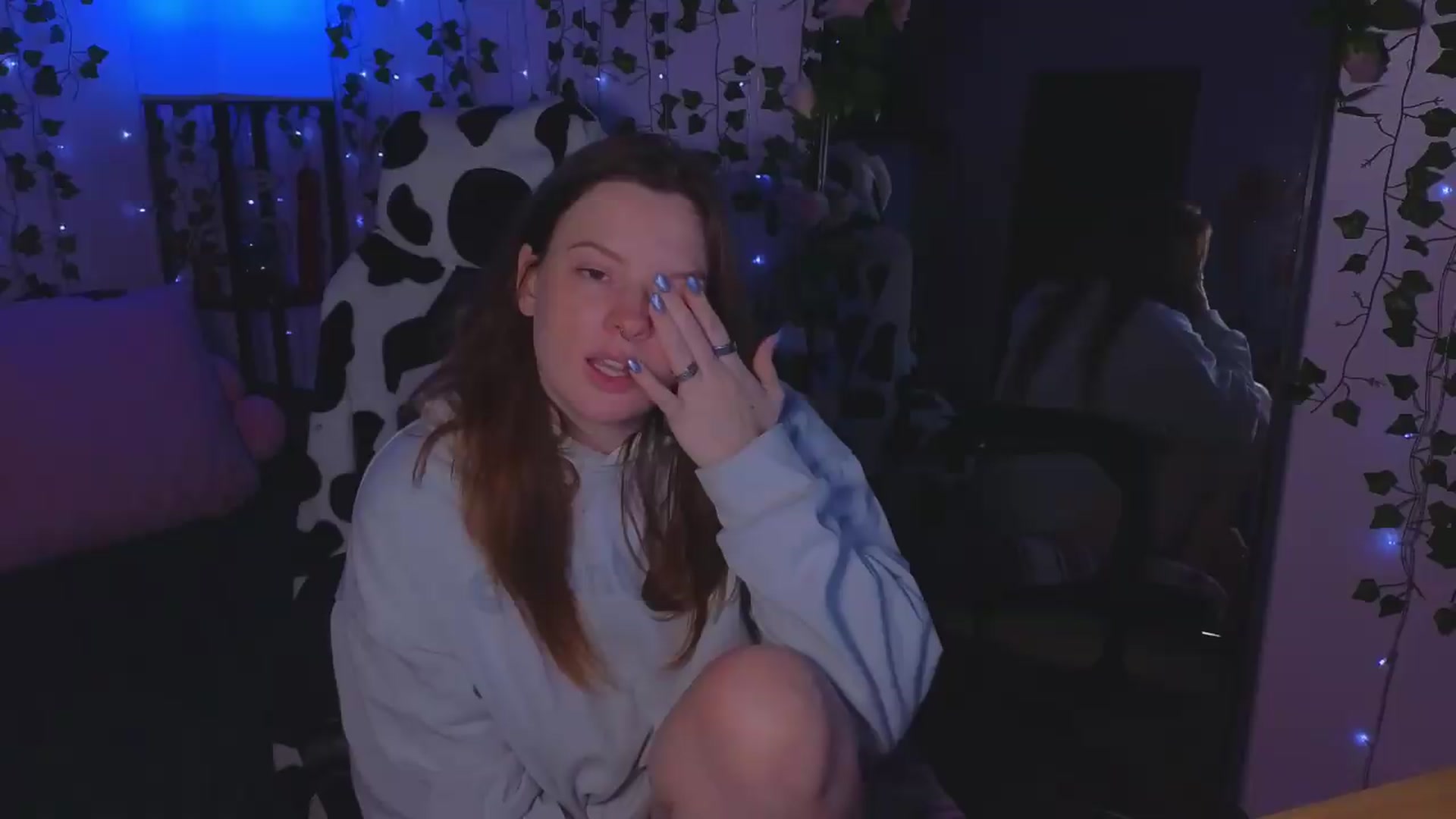 Gallery image thumbnail from naughtybella_'s myfreecams stream on, 08/18/2026, 03:31 image 19 of 20
