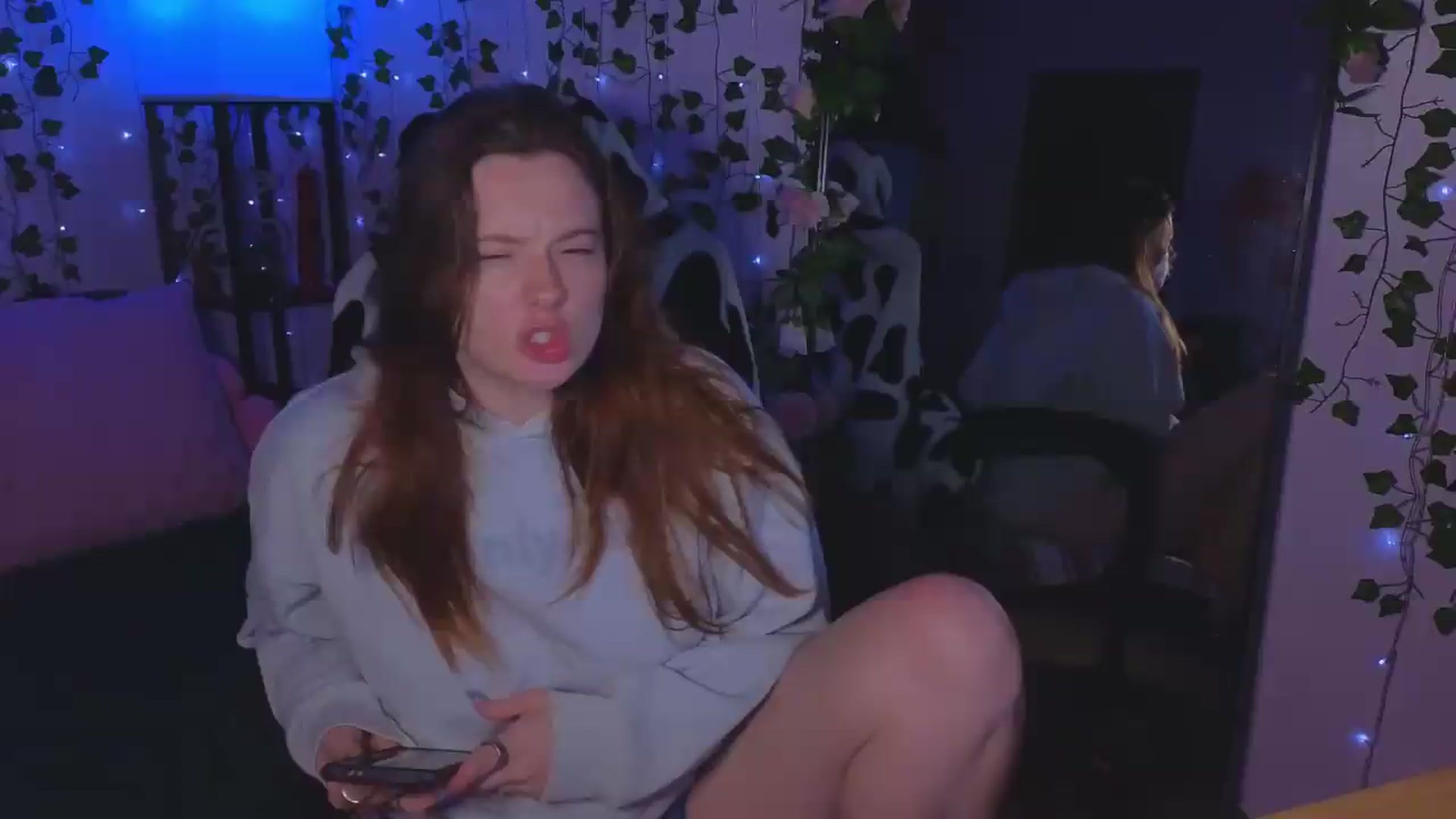 Gallery image thumbnail from naughtybella_'s myfreecams stream on, 08/18/2026, 03:31 image 18 of 20