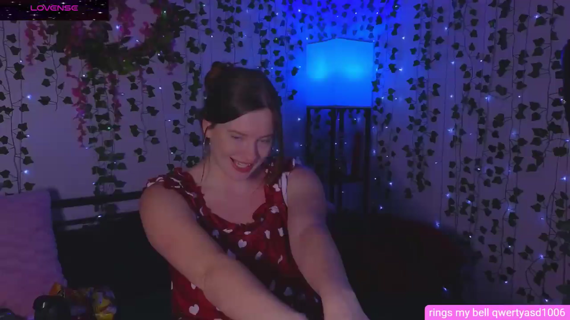 Gallery image thumbnail from naughtybella_'s myfreecams stream on, 08/25/2026, 24:00 image 15 of 20