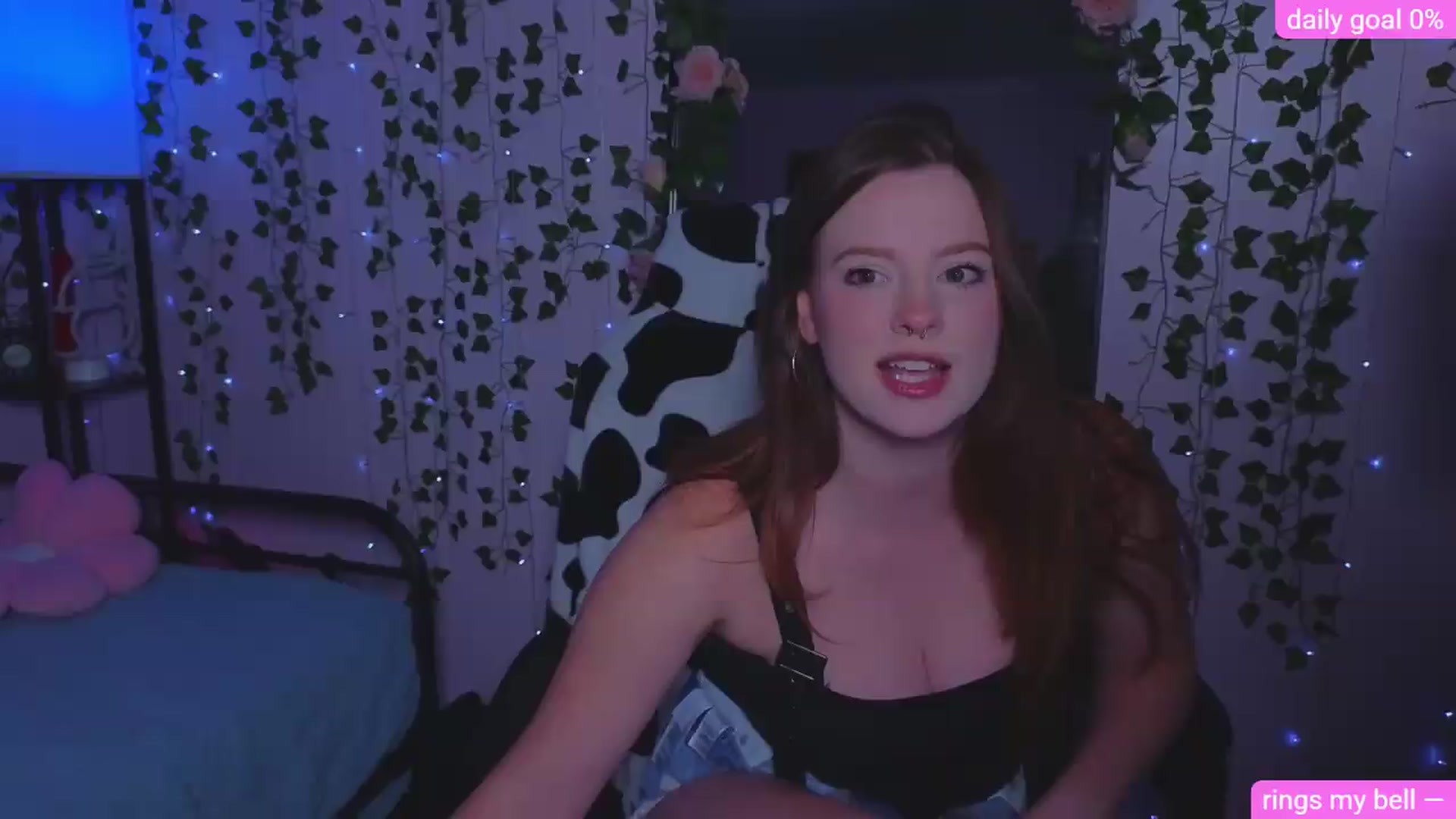 Gallery image thumbnail from naughtybella_'s myfreecams stream on, 09/05/2026, 02:55 image 1 of 20