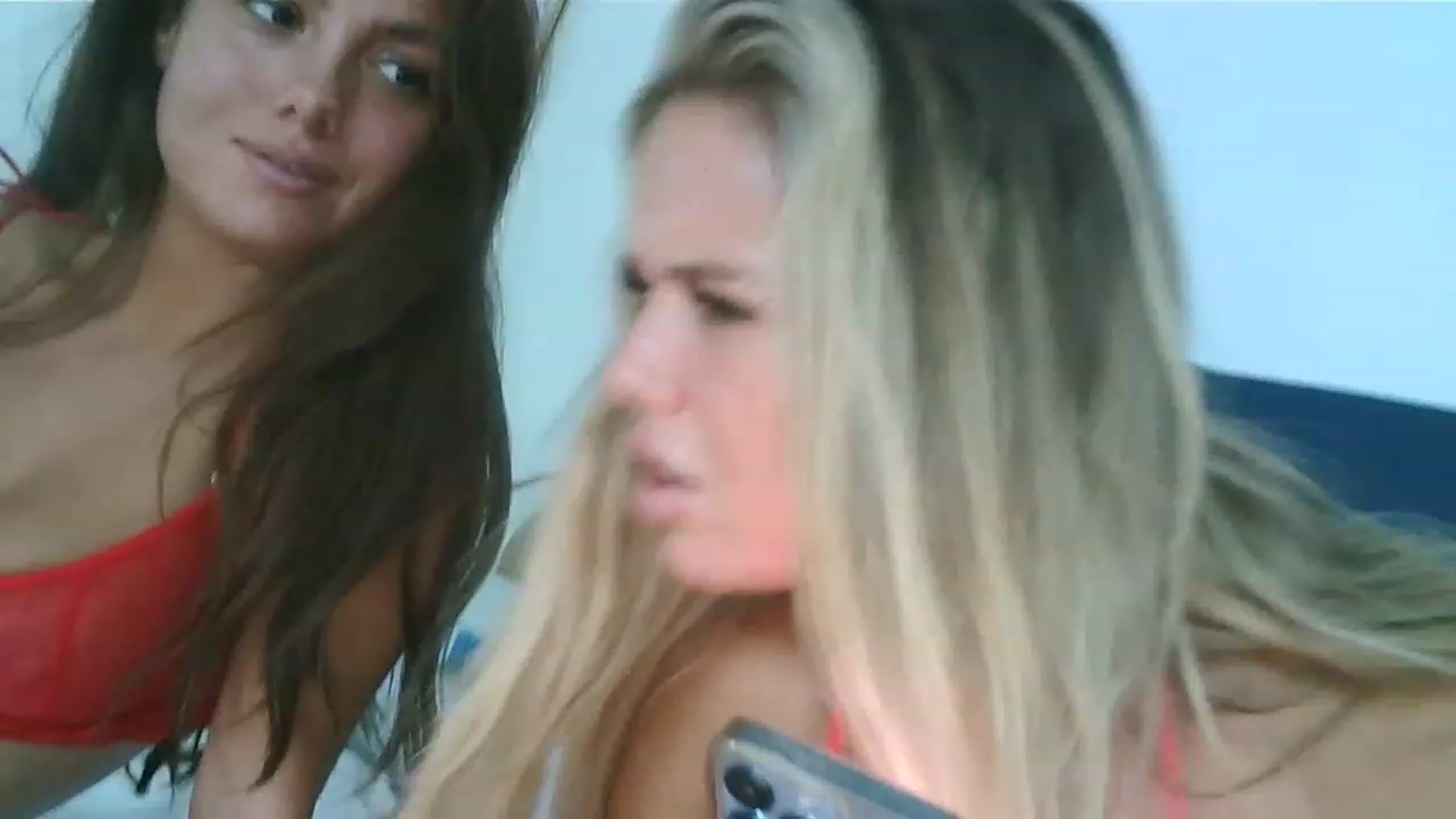 Gallery image thumbnail from naughtygir169's myfreecams stream on, 11/23/2022, 11:45 image 1 of 20