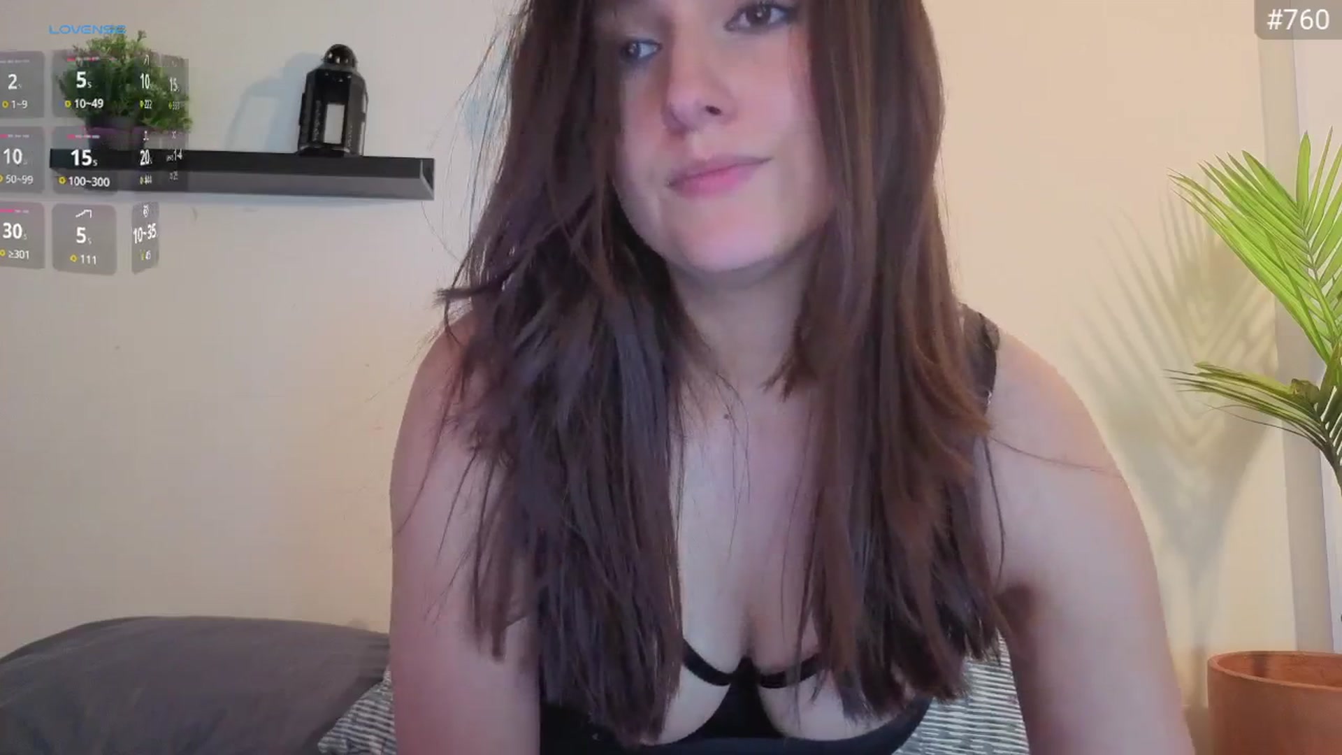 Gallery image thumbnail from naugthyalyss's myfreecams stream on, 04/14/2026, 18:48 image 10 of 20
