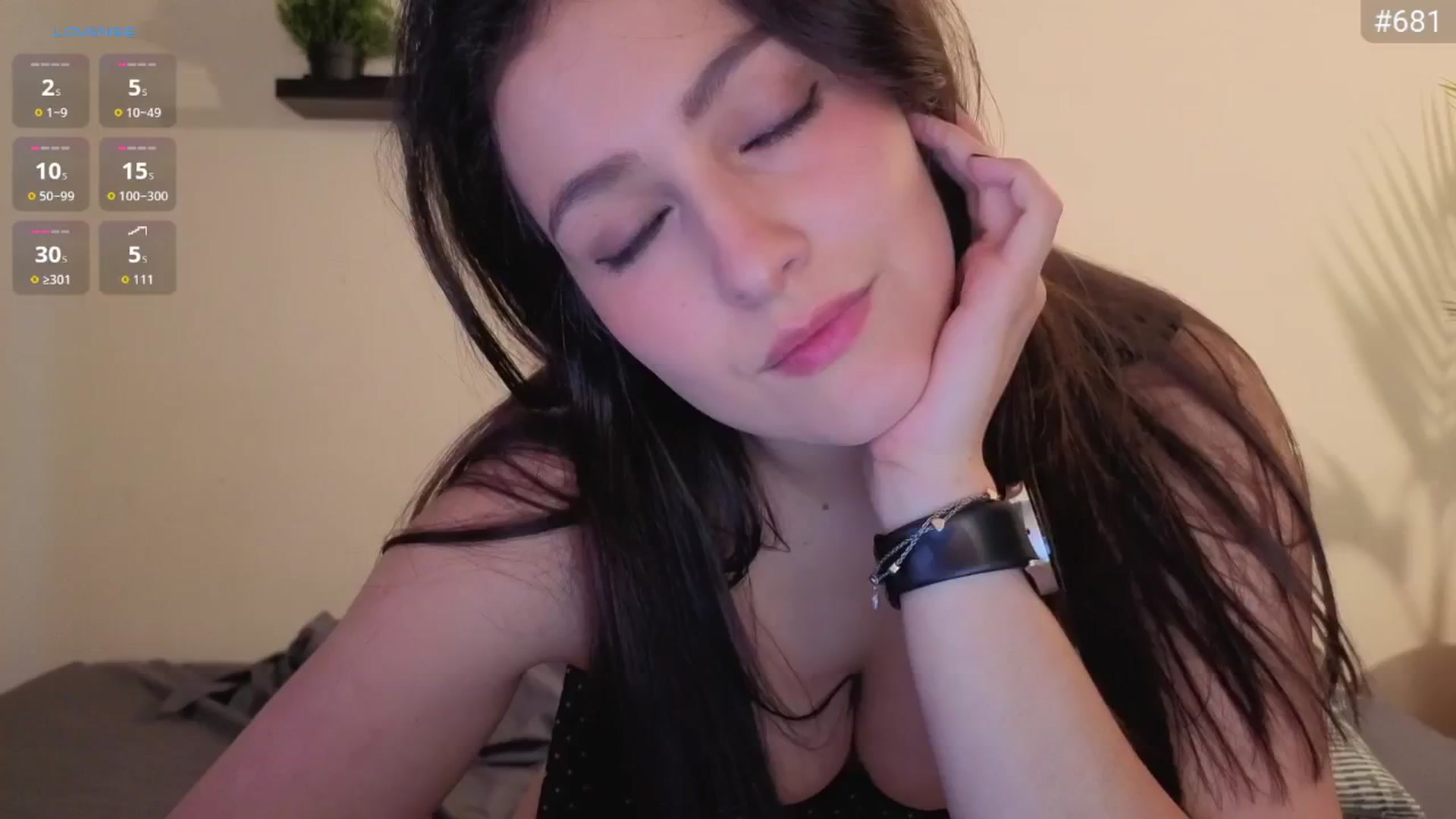 Gallery image thumbnail from naugthyalyss's myfreecams stream on, 04/16/2026, 20:52 image 1 of 20