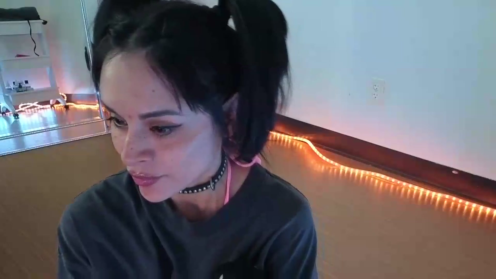 Gallery image thumbnail from nella's myfreecams stream on, 05/20/2026, 19:00 image 10 of 20
