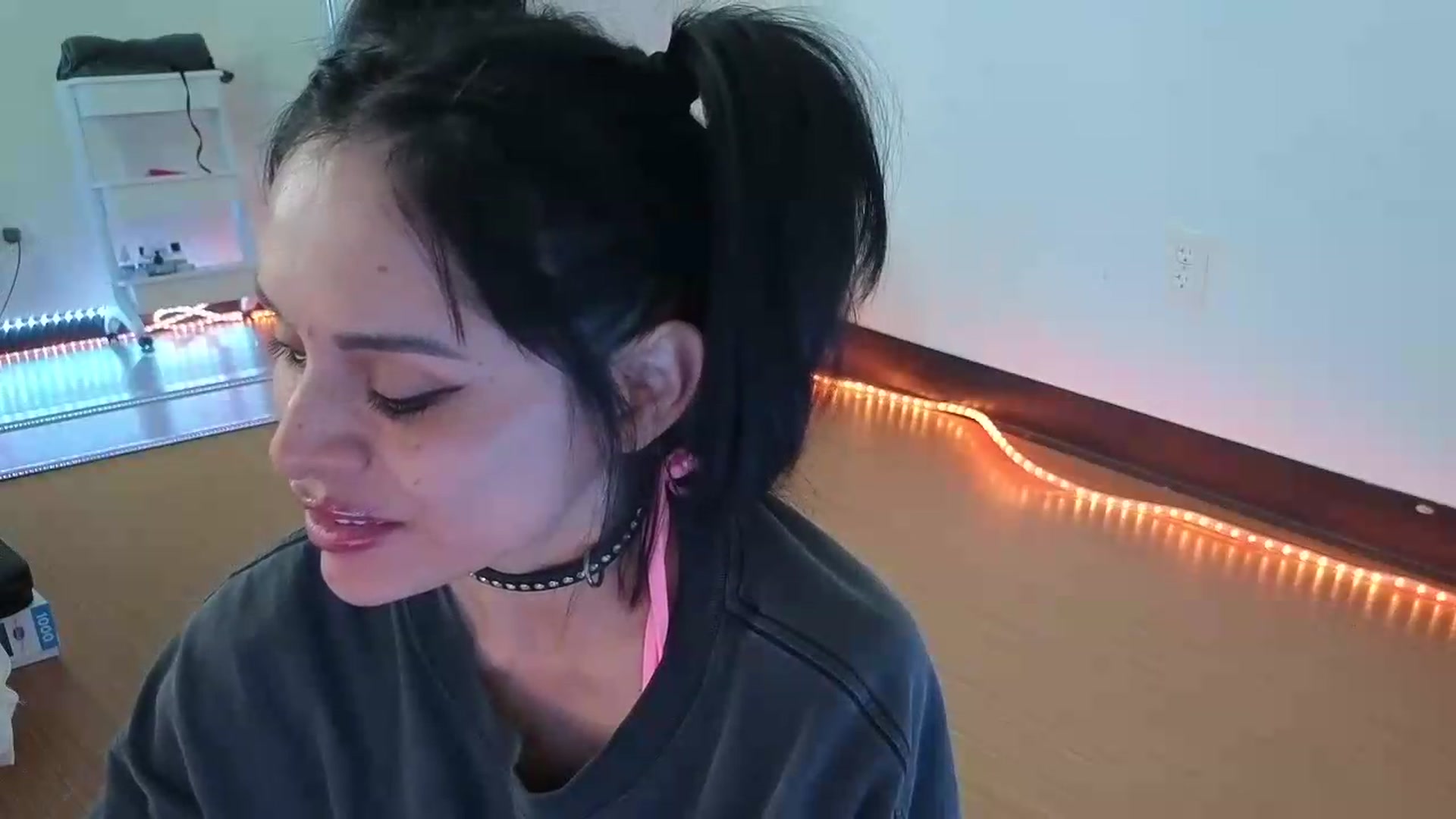 Gallery image thumbnail from nella's myfreecams stream on, 05/20/2026, 19:00 image 3 of 20
