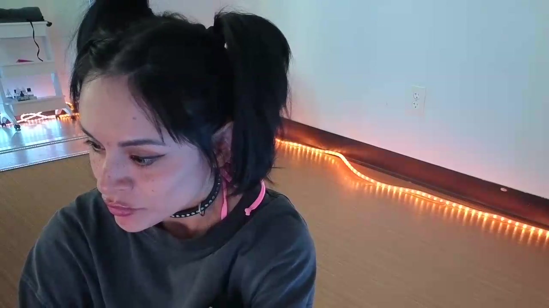 Gallery image thumbnail from nella's myfreecams stream on, 05/20/2026, 19:00 image 12 of 20