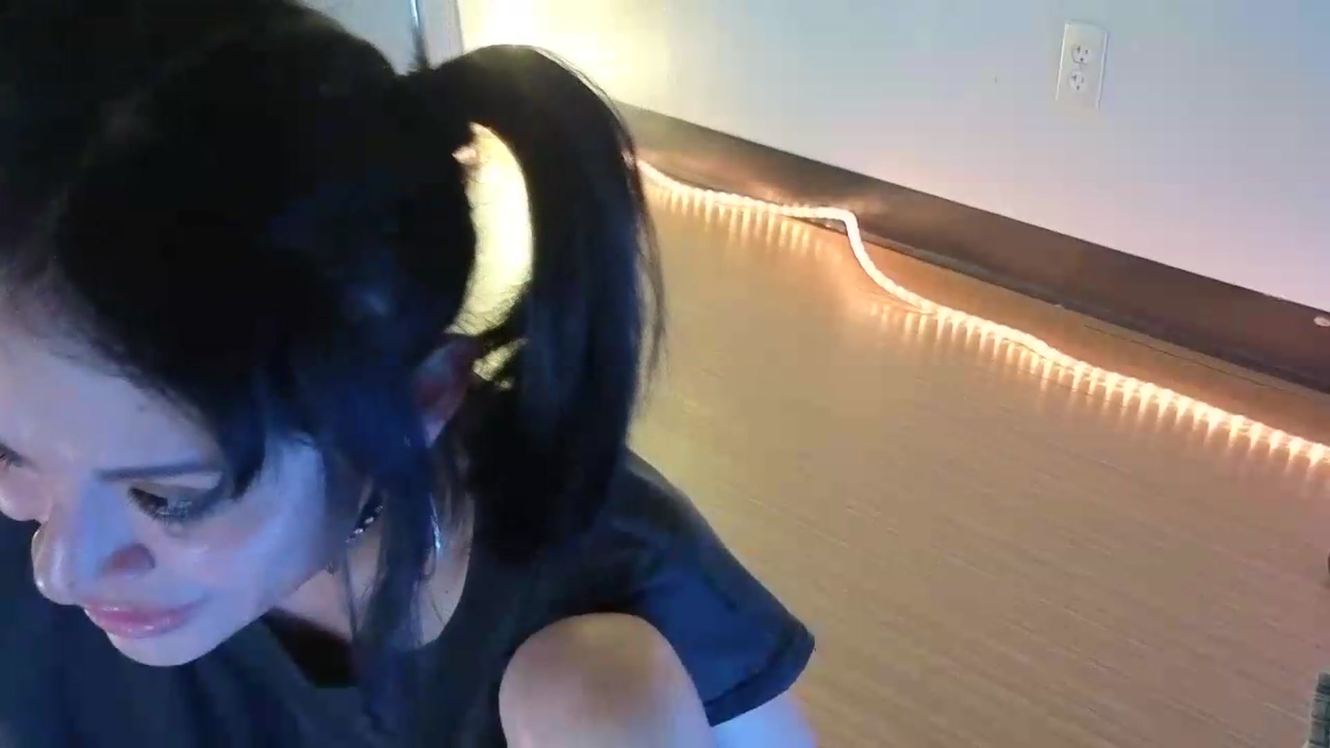 Gallery image thumbnail from nella's myfreecams stream on, 05/27/2026, 02:47 image 10 of 20