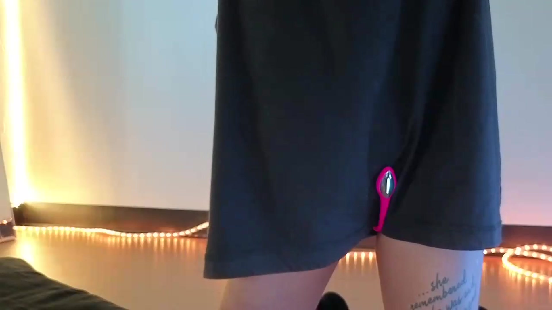 Gallery image thumbnail from nella's myfreecams stream on, 05/28/2026, 17:13 image 13 of 20