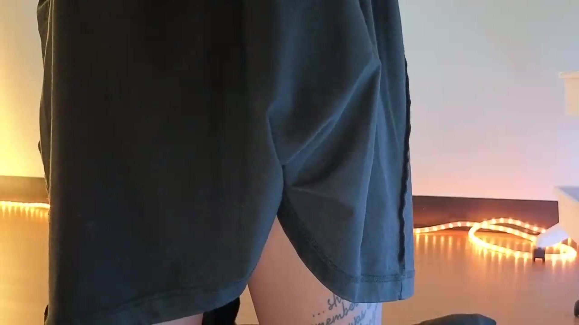 Gallery image thumbnail from nella's myfreecams stream on, 05/28/2026, 17:13 image 20 of 20