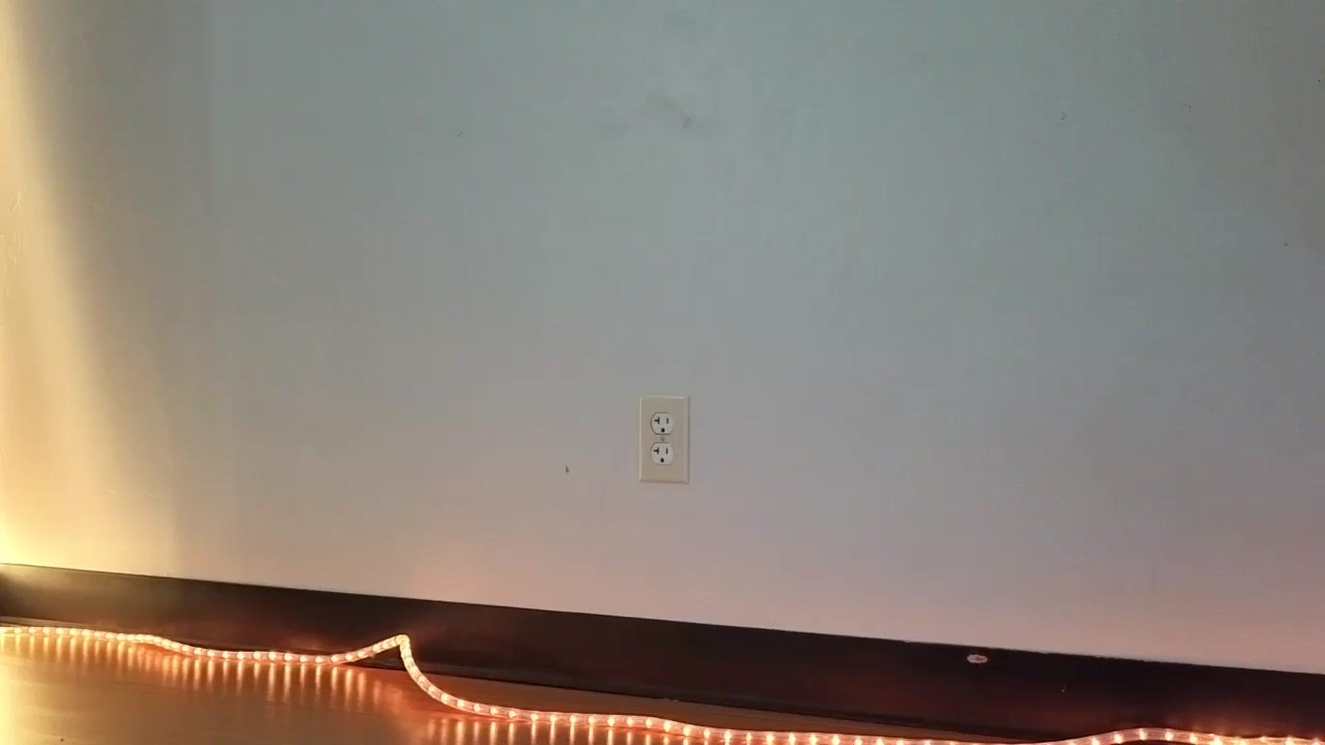 Gallery image thumbnail from nella's myfreecams stream on, 05/29/2026, 16:25 image 4 of 20