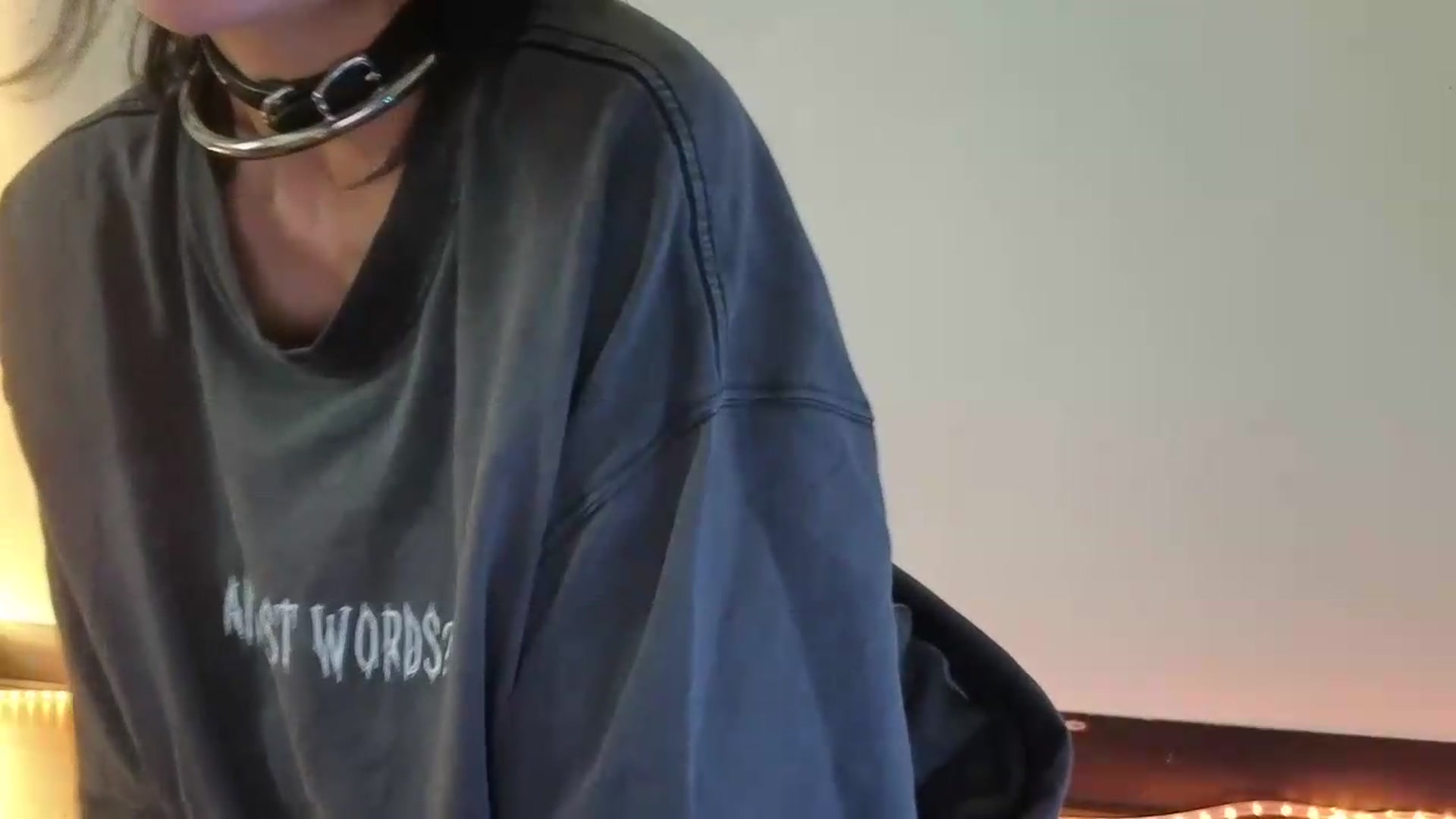 Gallery image thumbnail from nella's myfreecams stream on, 05/29/2026, 16:25 image 15 of 20