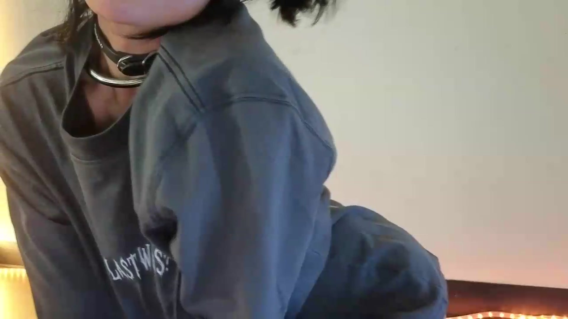 Gallery image thumbnail from nella's myfreecams stream on, 05/29/2026, 16:25 image 14 of 20