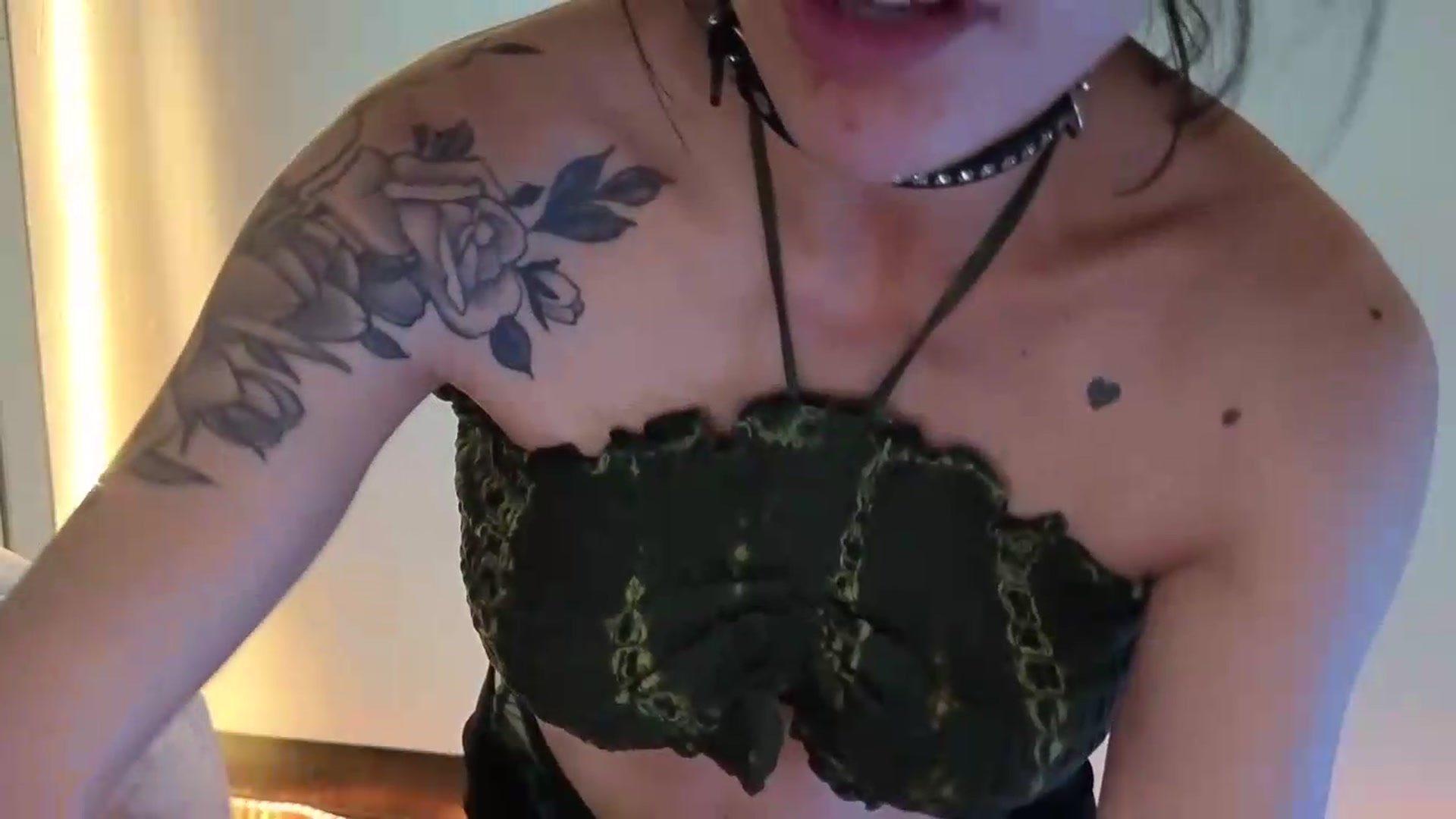 Gallery image thumbnail from nella's myfreecams stream on, 05/30/2026, 17:13 image 5 of 20