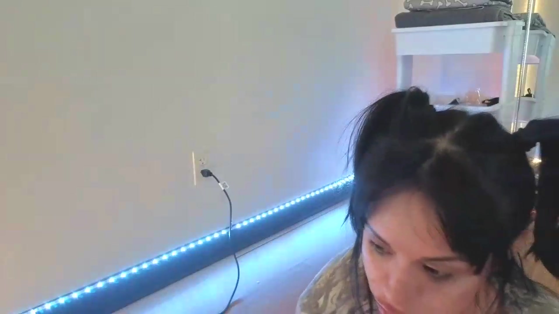 Gallery image thumbnail from nella's myfreecams stream on, 06/12/2026, 15:22 image 6 of 20