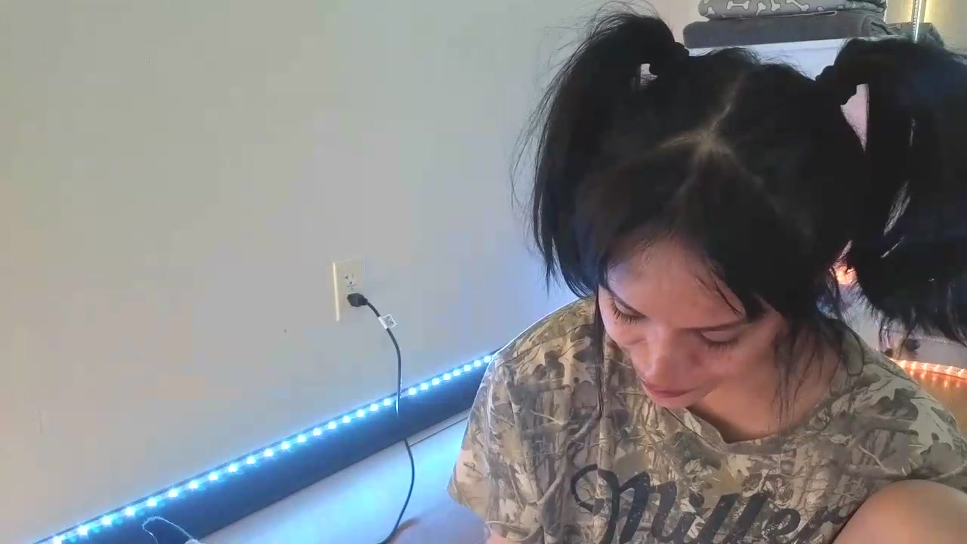 Gallery image thumbnail from nella's myfreecams stream on, 06/12/2026, 15:22 image 18 of 20