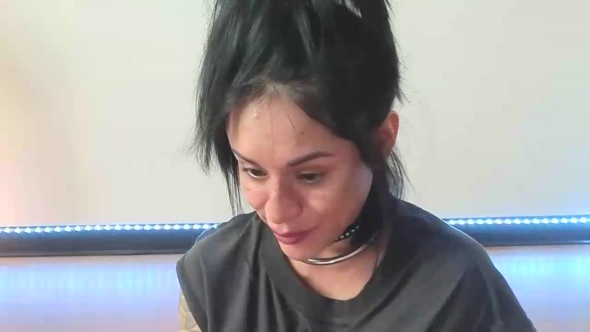 Gallery image thumbnail from nella's myfreecams stream on, 06/23/2026, 15:44 image 14 of 20