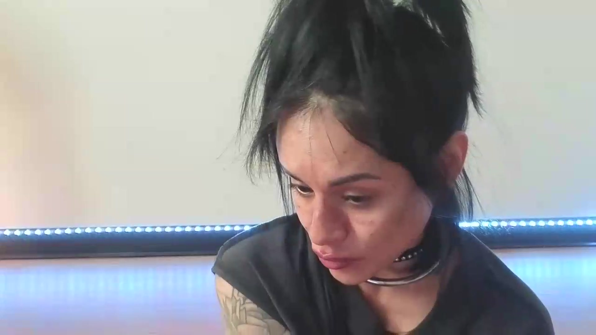 Gallery image thumbnail from nella's myfreecams stream on, 06/23/2026, 15:44 image 15 of 20