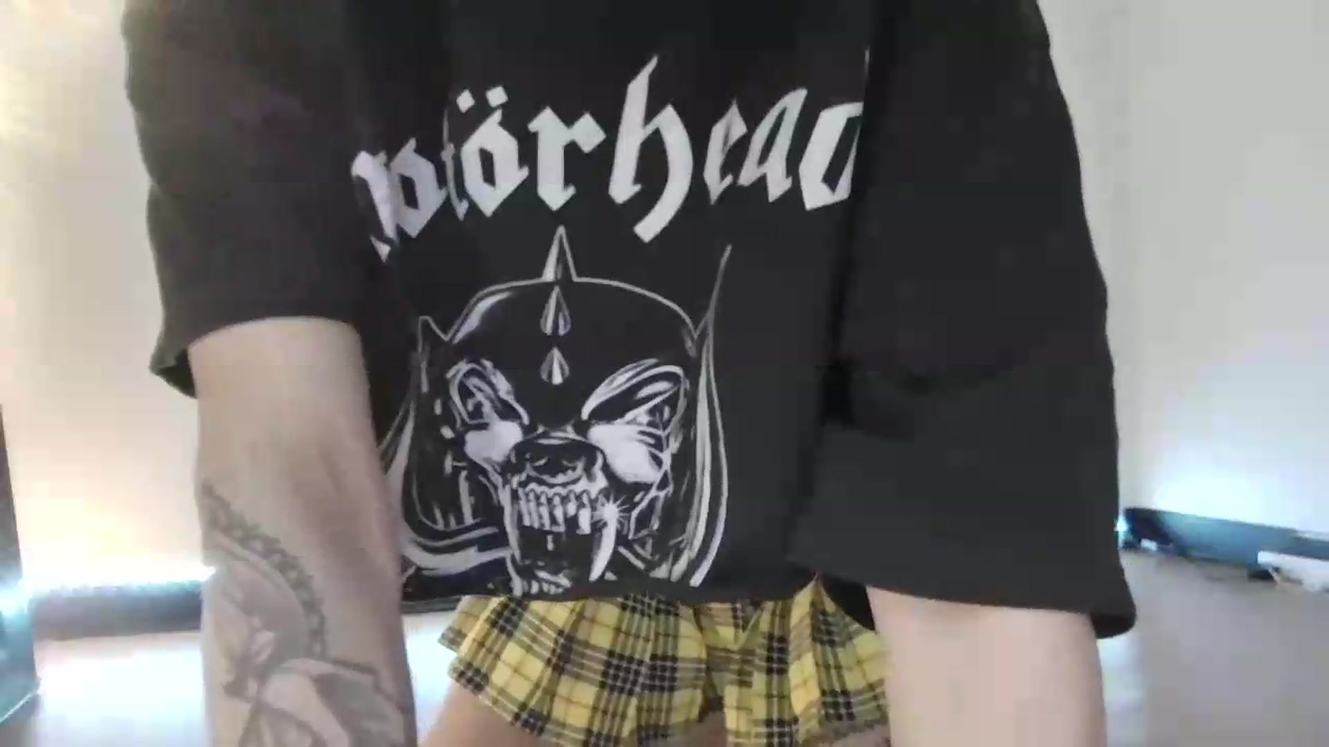 Gallery image thumbnail from nella's myfreecams stream on, 06/30/2026, 17:52 image 3 of 20