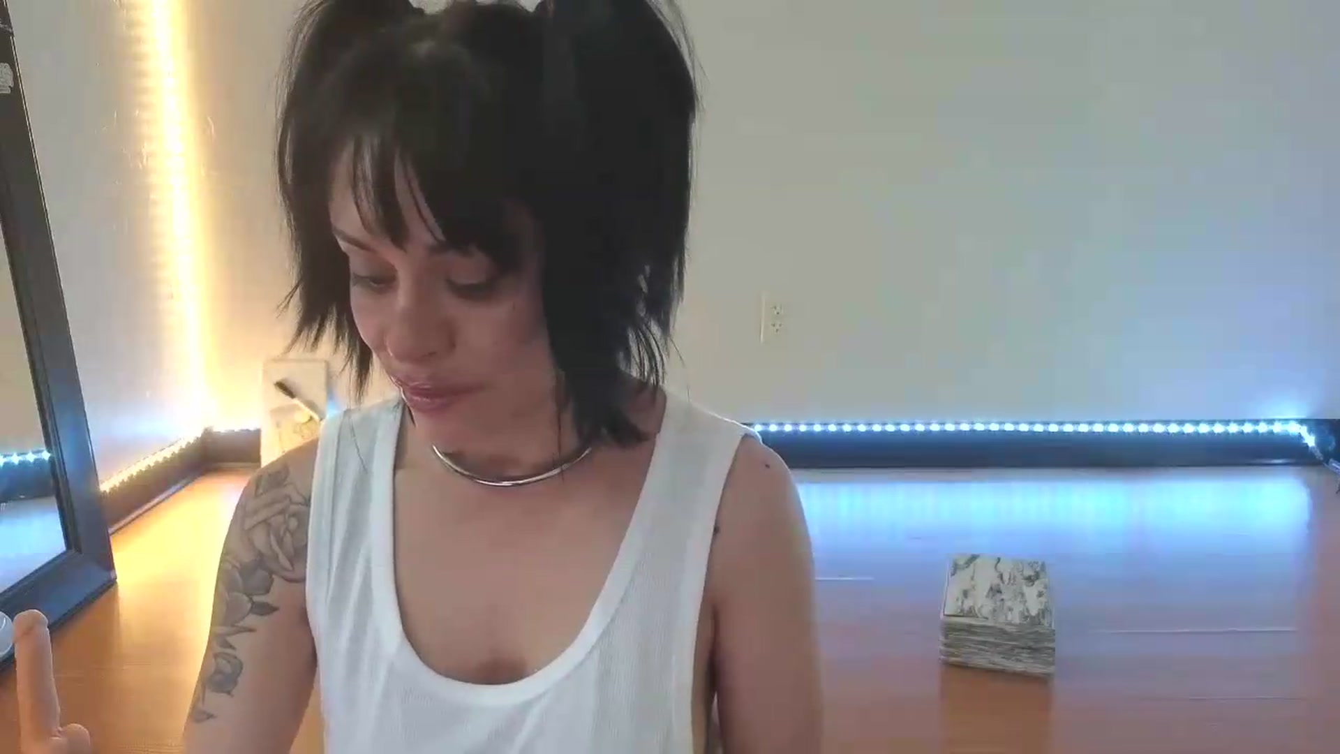 Gallery image thumbnail from nella's myfreecams stream on, 07/02/2026, 17:25 image 4 of 20