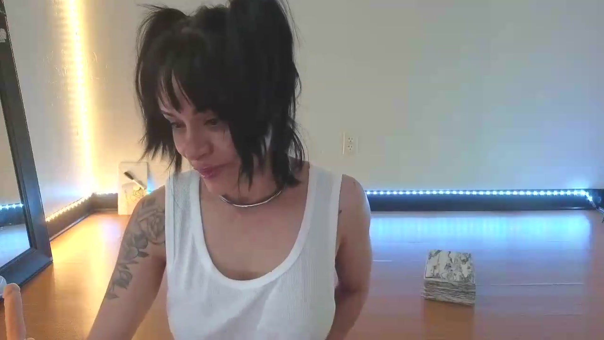 Gallery image thumbnail from nella's myfreecams stream on, 07/02/2026, 17:25 image 5 of 20