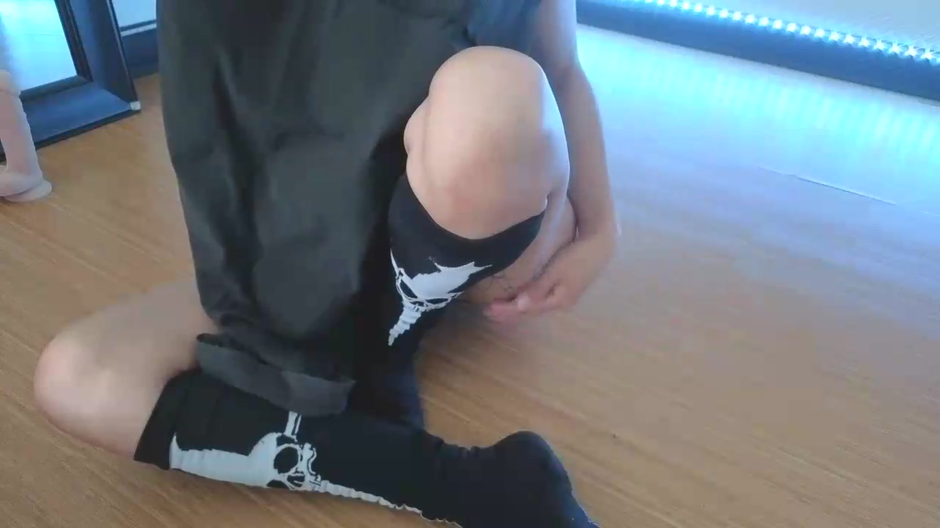 Gallery image thumbnail from nella's myfreecams stream on, 07/10/2026, 16:00 image 18 of 20