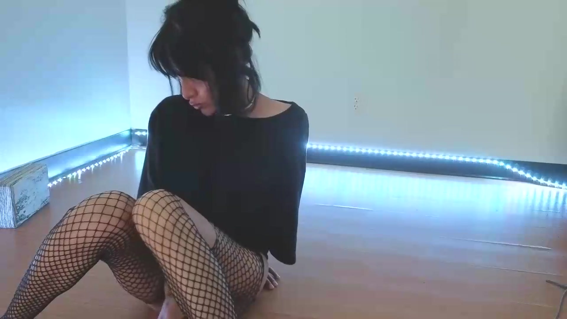 Gallery image thumbnail from nella's myfreecams stream on, 07/21/2026, 18:09 image 9 of 20