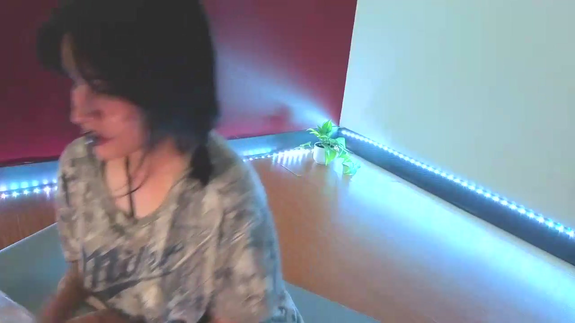 Gallery image thumbnail from nella's myfreecams stream on, 08/08/2026, 18:38 image 6 of 20