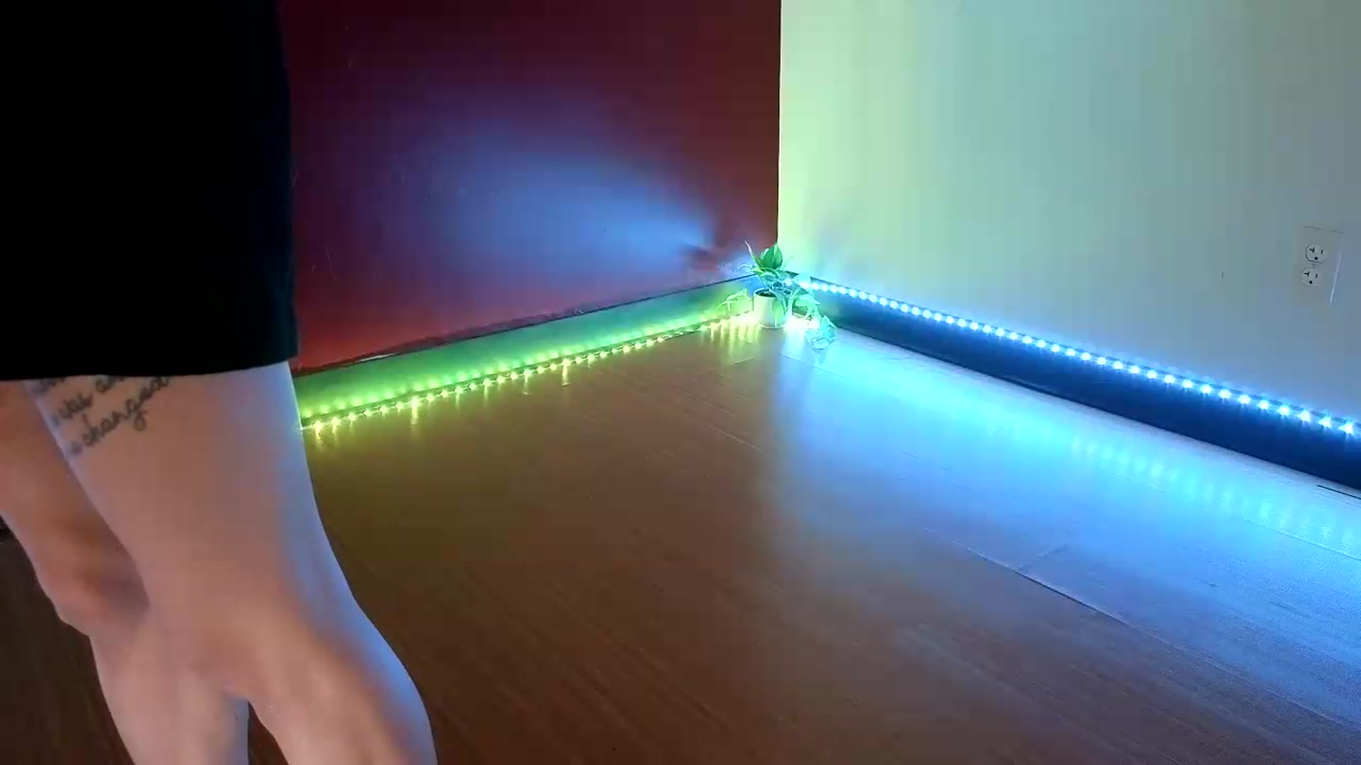 Gallery image thumbnail from nella's myfreecams stream on, 08/20/2026, 15:25 image 8 of 20