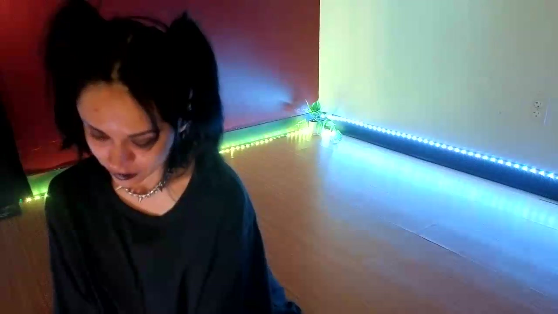Gallery image thumbnail from nella's myfreecams stream on, 08/20/2026, 15:25 image 12 of 20
