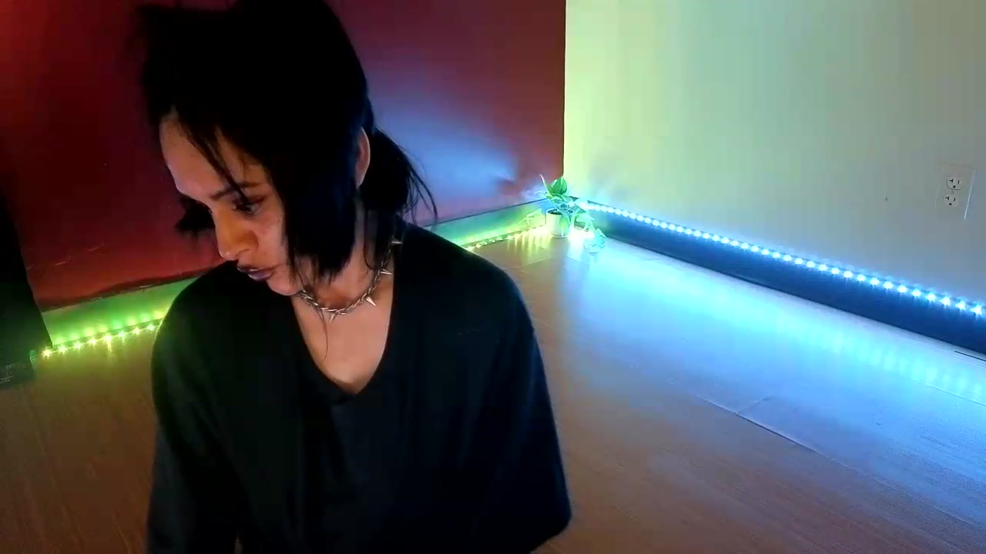 Gallery image thumbnail from nella's myfreecams stream on, 08/20/2026, 15:25 image 10 of 20