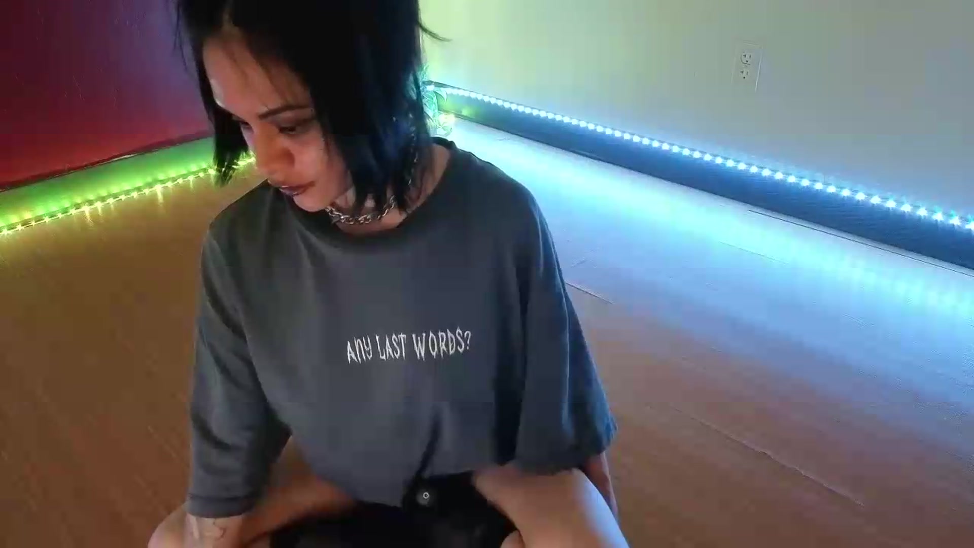 Gallery image thumbnail from nella's myfreecams stream on, 08/22/2026, 17:01 image 11 of 20
