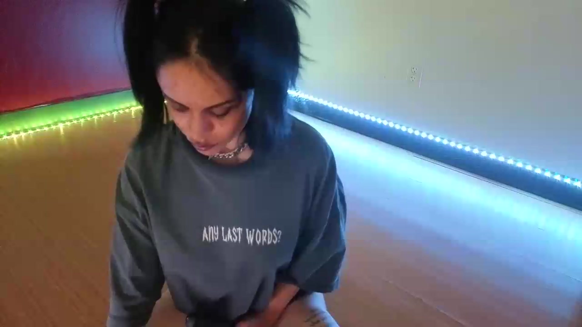 Gallery image thumbnail from nella's myfreecams stream on, 08/22/2026, 17:01 image 14 of 20