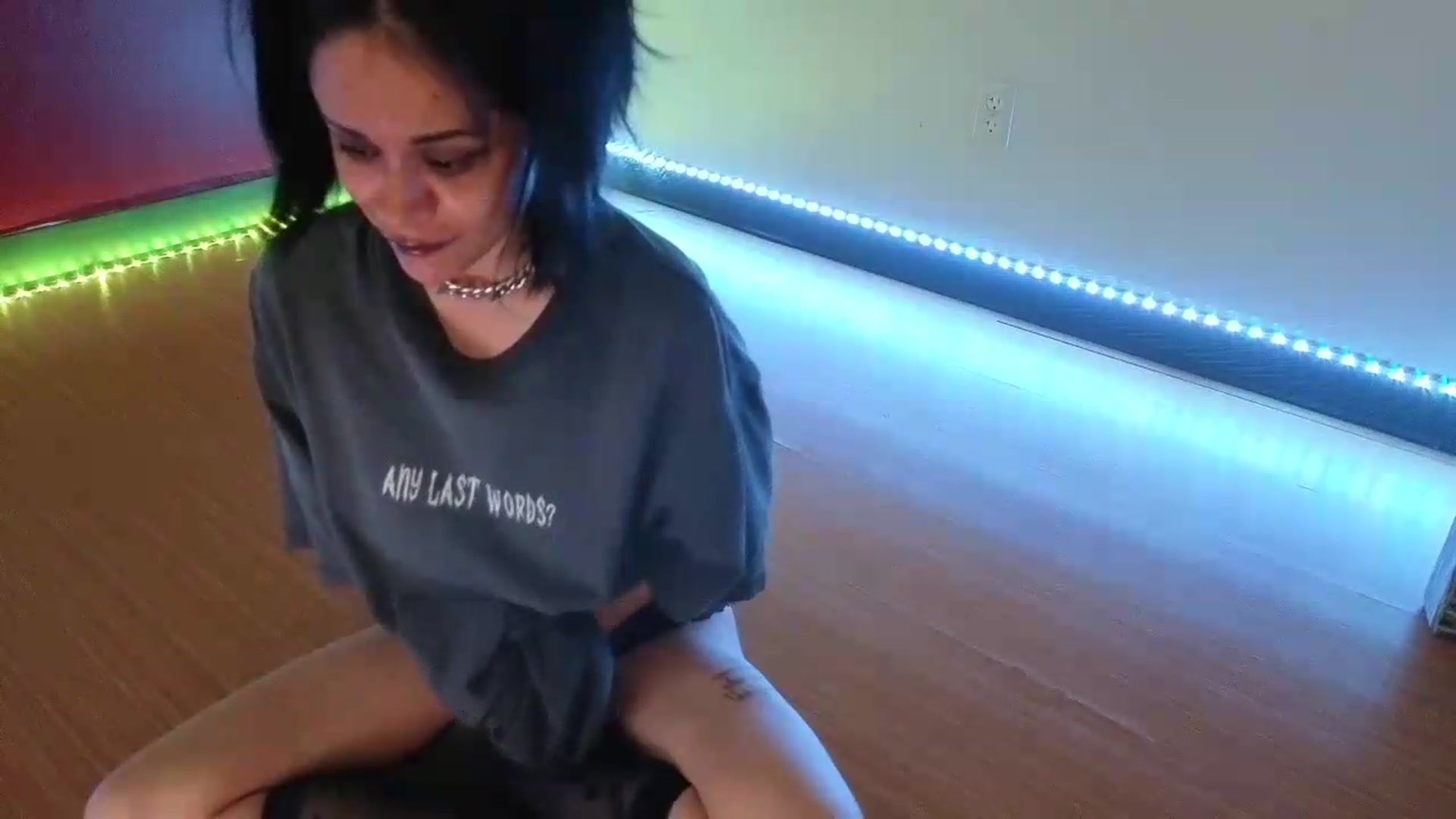 Gallery image thumbnail from nella's myfreecams stream on, 08/22/2026, 17:01 image 7 of 20