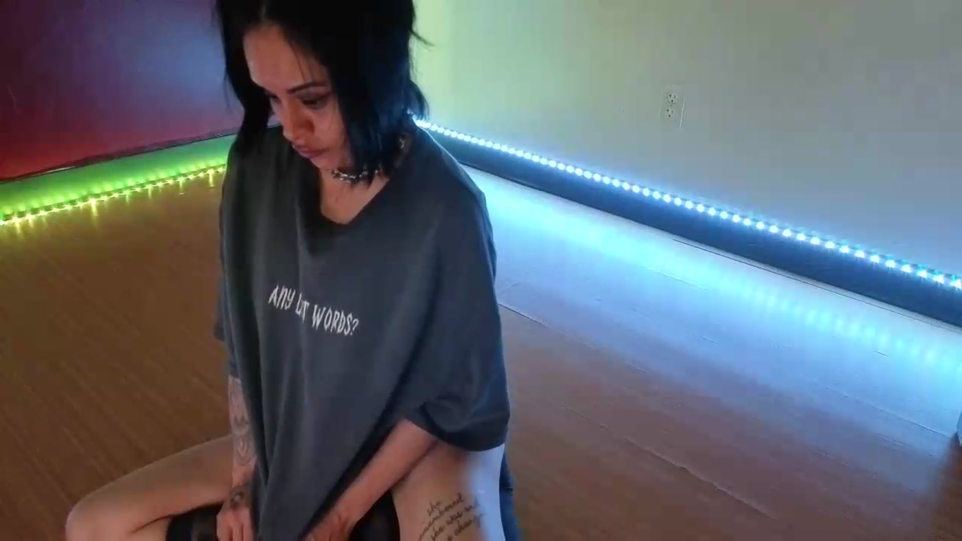Gallery image thumbnail from nella's myfreecams stream on, 08/22/2026, 19:47 image 2 of 20